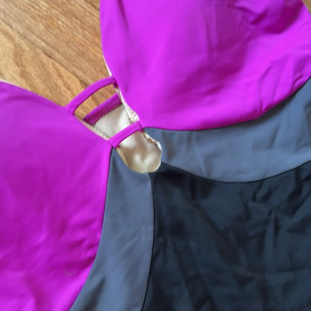 Cute Swimsuit! 🩱🩱☀️ - Picture 3 of 3